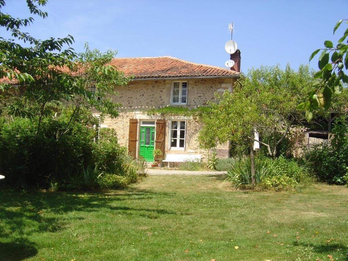 Les Trois Chenes Bed & Breakfast Videix Exterior photo